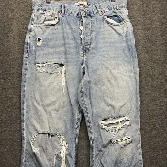 Forever 21 Women's High Rise 29 Mom Distressed Light Wash Cotton Blue Jeans - Picture 2 of 8